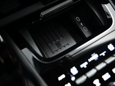 New 2026 Porsche Cayenne S image 23