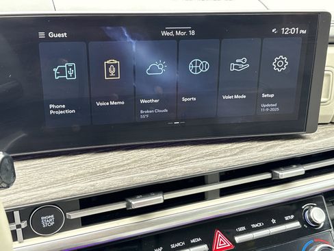 Used 2024 Hyundai Santa Fe Limited image 32