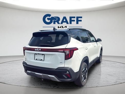 Used 2025 Kia Seltos S AWD/4WD image 7