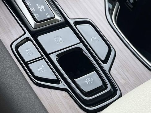 Used 2024 Lexus RX 350h w/ Accessory Package (Z1) AWD/4WD image 37