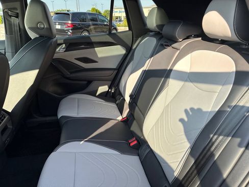 New 2026 Volkswagen Tiguan SE R-Line AWD/4WD image 18