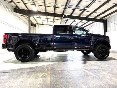 Used 2025 Ford F450 Platinum w/ Platinum Plus Package image 4