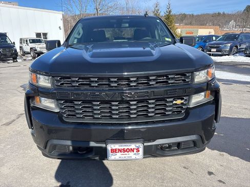 Used 2020 Chevrolet Silverado 1500 Custom w/ Custom Value Package image 6