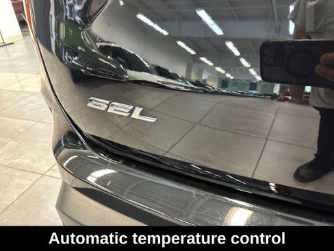 Used 2024 Ford Edge SEL w/ Convenience Package AWD/4WD image 10