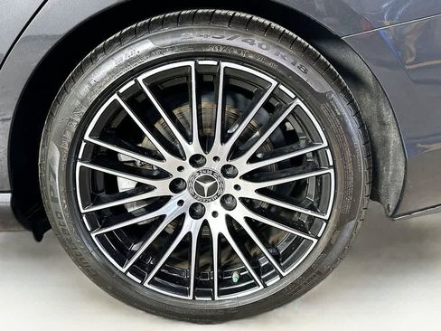 Used 2022 Mercedes-Benz C 300 C 300 image 8