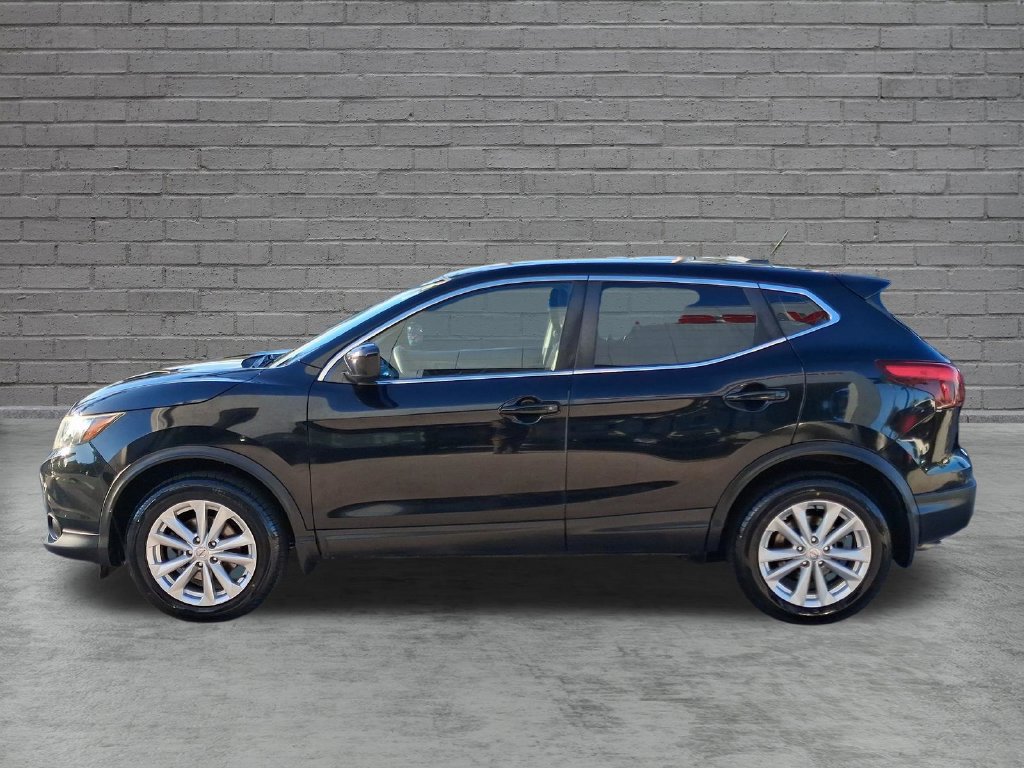 Used 2017 Nissan Rogue Sport S w/ S Appearance Package FWD image 4