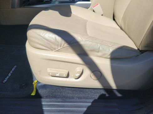 Used 2013 Toyota 4Runner SR5 w/ Premium Pkg RWD image 20