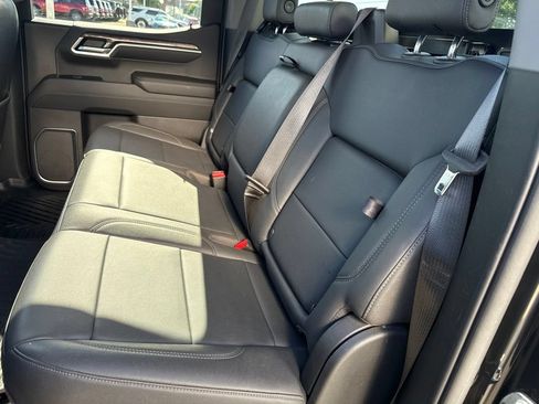 Used 2022 Chevrolet Silverado 1500 LTZ w/ Technology Package AWD/4WD image 10