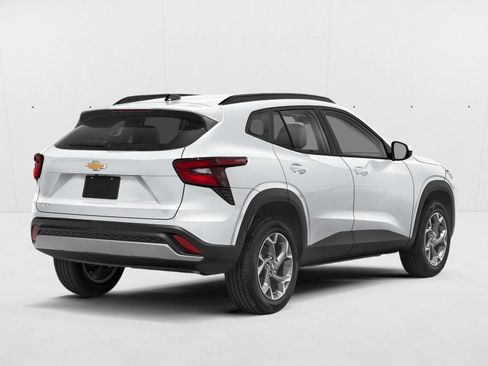 New 2026 Chevrolet Trax LT FWD image 2
