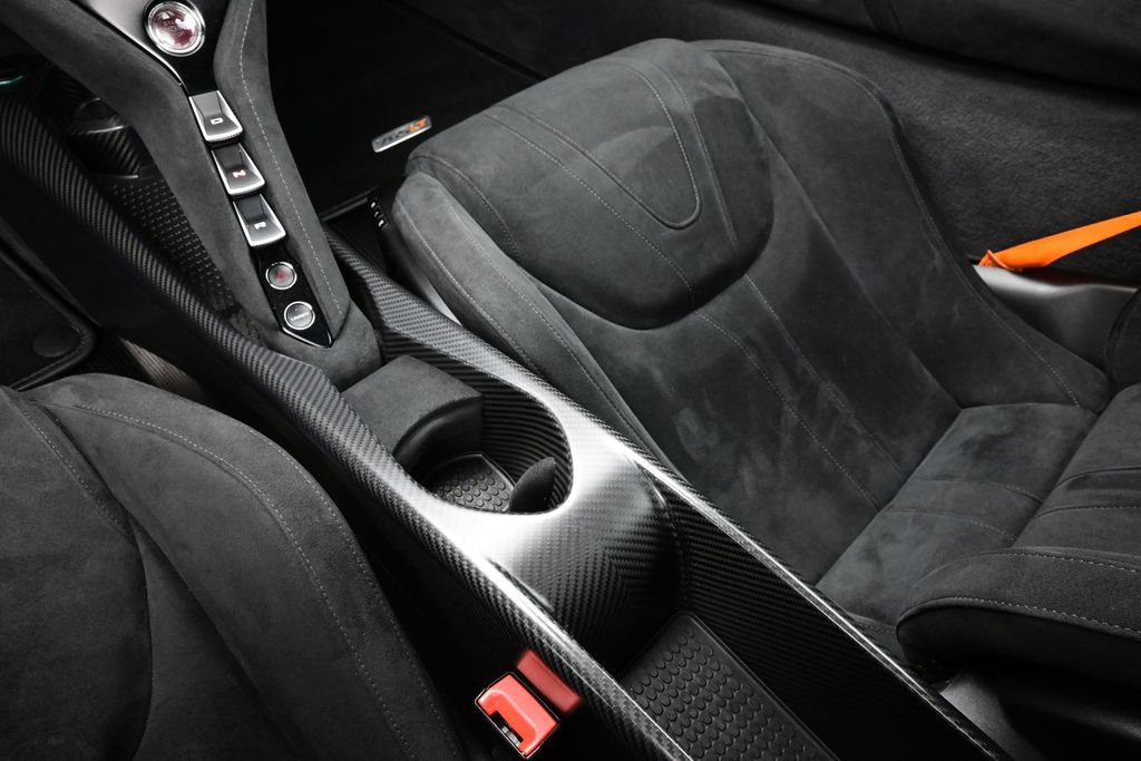 Used 2021 McLaren 765LT RWD image 13
