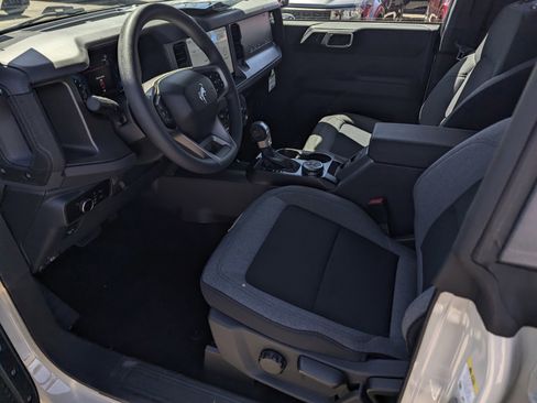 New 2026 Ford Bronco 4-Door AWD/4WD image 9