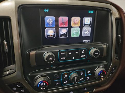 Used 2015 Chevrolet Silverado 1500 High Country image 29