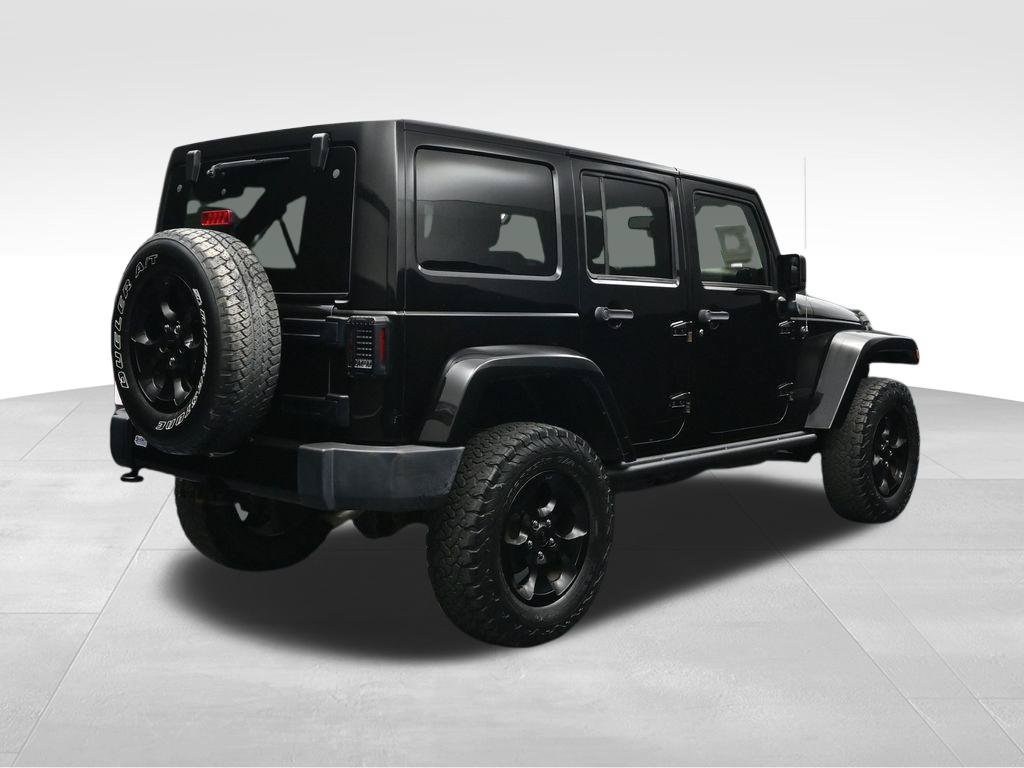 Used 2015 Jeep Wrangler Unlimited Sahara AWD/4WD image 5