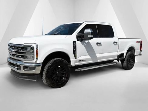 Used 2023 Ford F250 Lariat w/ Chrome Package AWD/4WD image 3