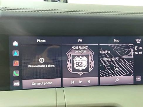 Used 2022 Porsche Taycan image 47