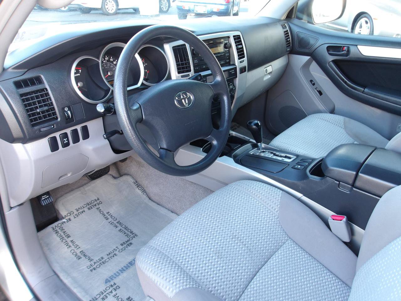 Used 2006 Toyota 4Runner SR5 AWD/4WD image 9