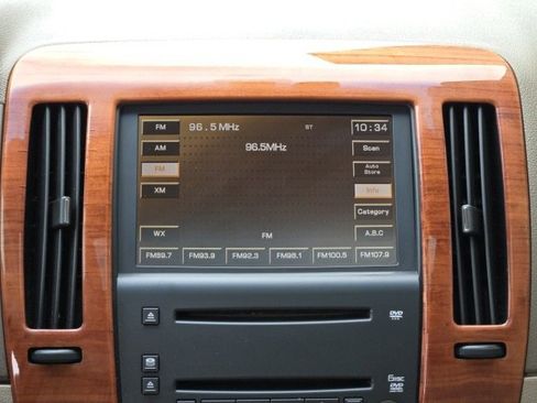 Used 2006 Cadillac STS V8 w/ Preferred Equipment Group image 18