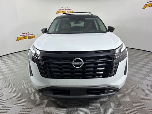 New 2026 Nissan Pathfinder Platinum w/ Cargo Package image 9