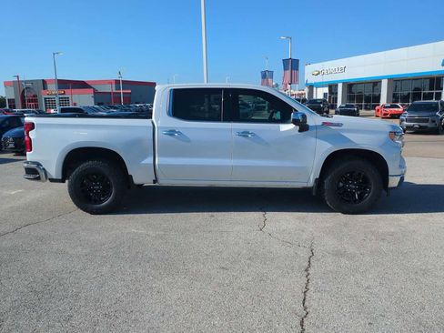 Used 2024 Chevrolet Silverado 1500 LTZ AWD/4WD image 9