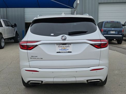 Certified 2021 Buick Enclave Avenir w/ Avenir Technology Package FWD image 4