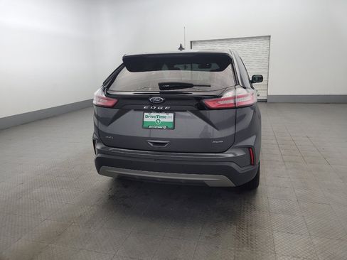 Used 2023 Ford Edge SEL image 7