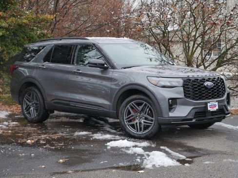 New 2026 Ford Explorer ST-Line w/ ST-Line Street Pack image 35