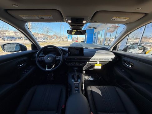 New 2026 Honda HR-V EX-L image 6