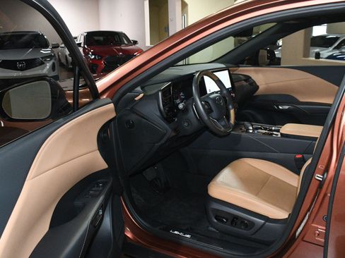 Used 2025 Lexus RX 350 Premium Plus w/ Convenience Package FWD image 45