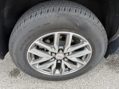 Used 2019 GMC Acadia SLE FWD image 6