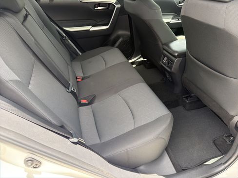 Certified 2025 Toyota RAV4 XLE FWD image 21