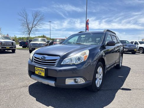 Used 2011 Subaru Outback 2.5i Limited w/ PWR Moonroof Pkg AWD/4WD image 2
