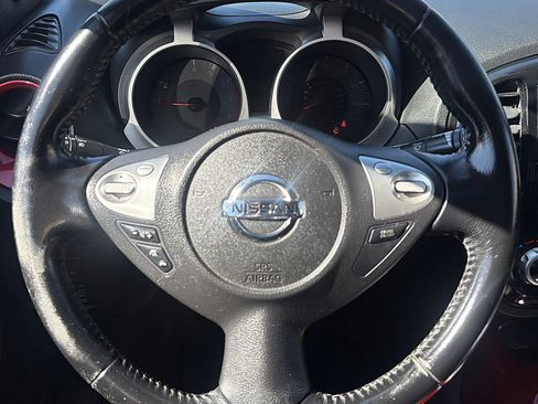 Used 2015 Nissan Juke SL image 11