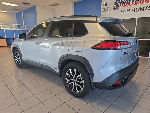 Used 2024 Toyota Corolla Cross SE image 6