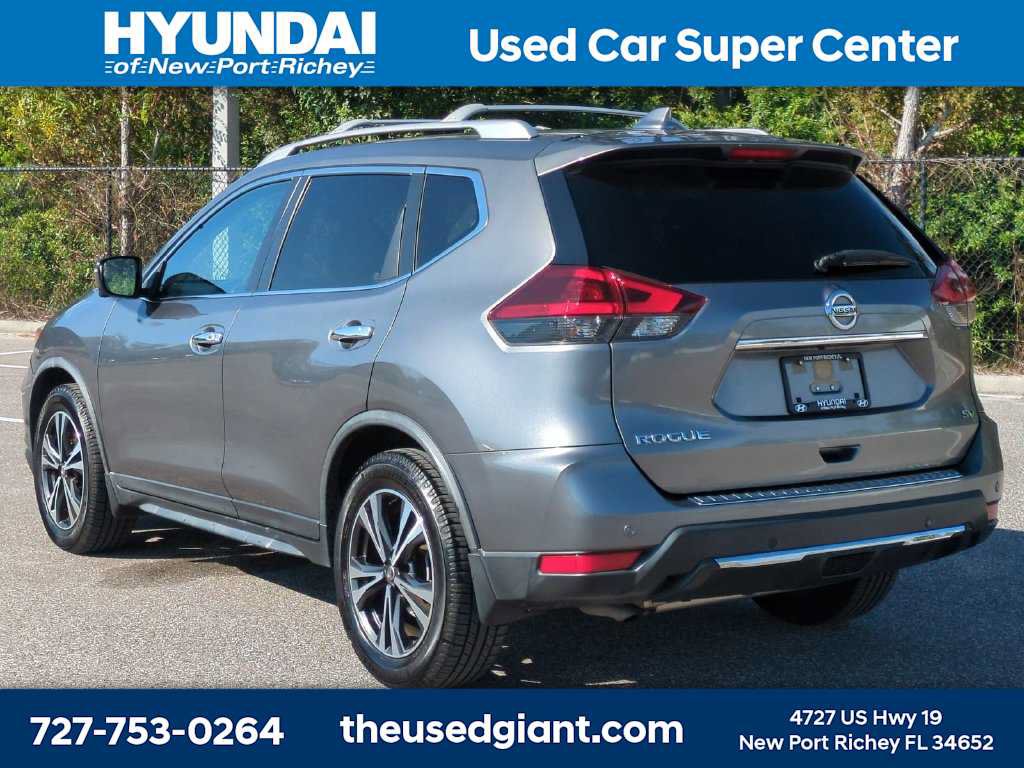 Used 2019 Nissan Rogue SV w/ Premium Package FWD image 3