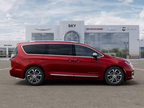 New 2026 Chrysler Pacifica Pinnacle AWD/4WD image 21