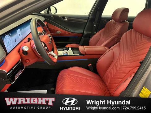 Used 2025 Genesis G80 2.5T Sport Prestige image 11