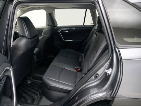 Used 2022 Toyota RAV4 XLE Premium AWD/4WD image 21