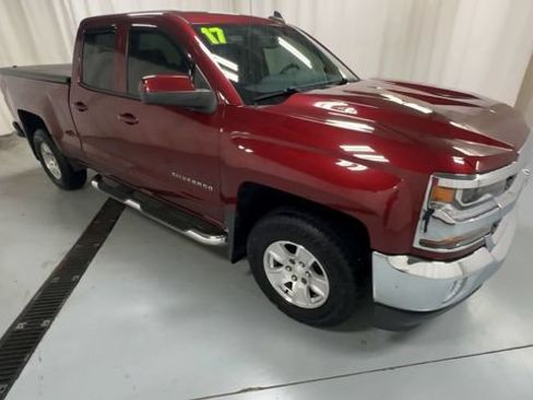 Used 2017 Chevrolet Silverado 1500 LT w/ All Star Edition AWD/4WD image 2
