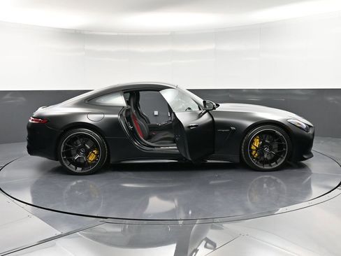 Used 2025 Mercedes-Benz AMG GT 63 image 36