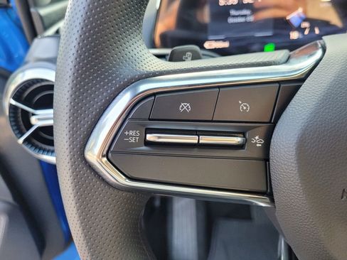 New 2026 Chevrolet Equinox EV LT image 33