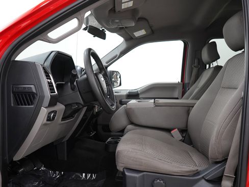 Used 2015 Ford F150 XLT AWD/4WD image 23
