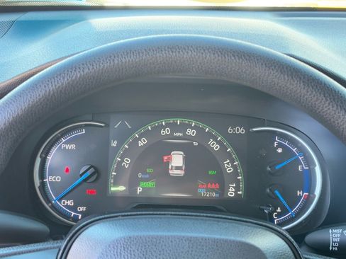 Certified 2025 Toyota RAV4 XLE image 24