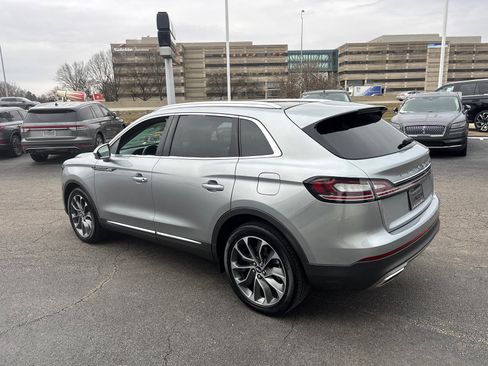 Certified 2022 Lincoln Nautilus Reserve w/ Cargo Utility Package image 5