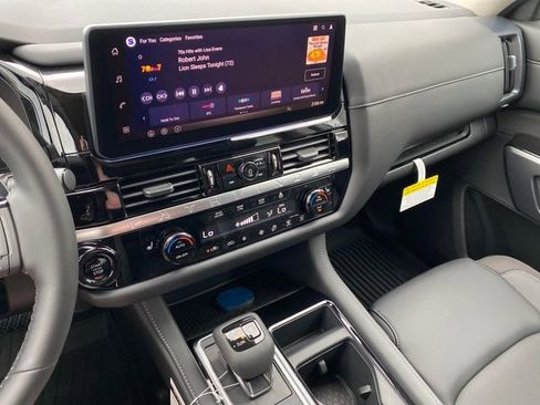 New 2026 Nissan Pathfinder SL image 19