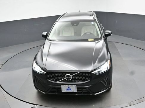 Used 2024 Volvo XC60 B5 Plus w/ Protection Package Premier AWD/4WD image 44