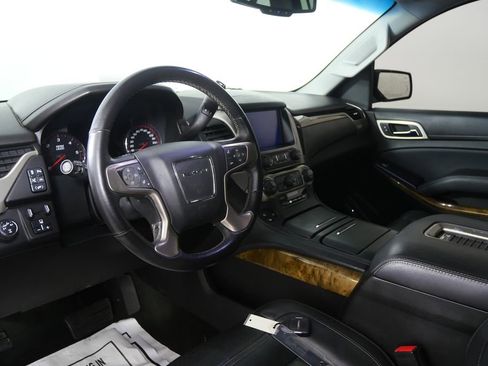 Used 2016 GMC Yukon XL Denali w/ Enhanced Security Package image 12