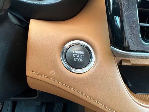 Used 2023 Toyota Highlander Platinum FWD image 15