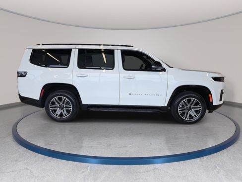 New 2026 Jeep Grand Wagoneer 4WD image 4