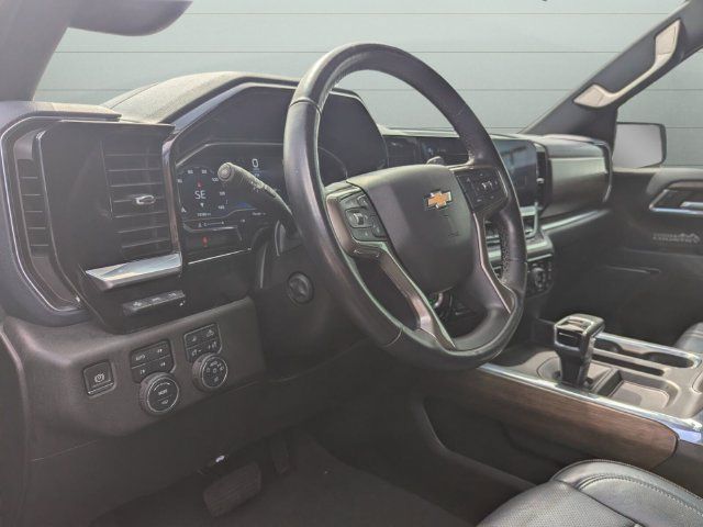 Used 2023 Chevrolet Silverado 1500 High Country w/ Technology Package AWD/4WD image 10