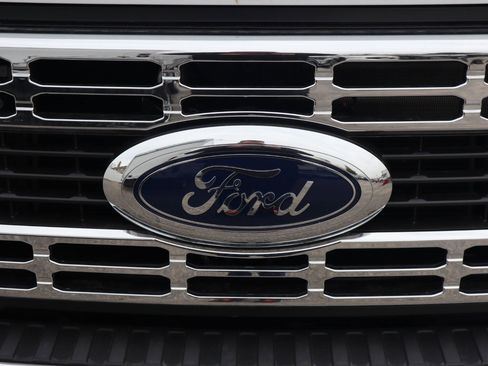 New 2026 Ford F550 4x4 Crew Cab image 25